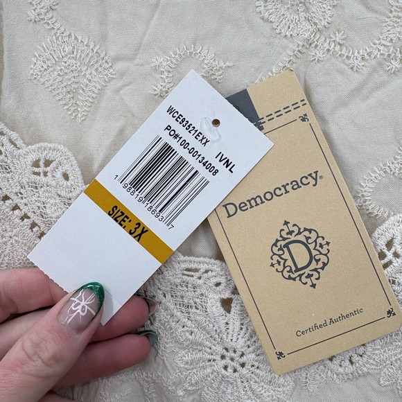 Democracy Shirt Womens 3X Beige Embroidered Boho Peasant Tunic Top Rayon Y2K - Picture 5 of 14